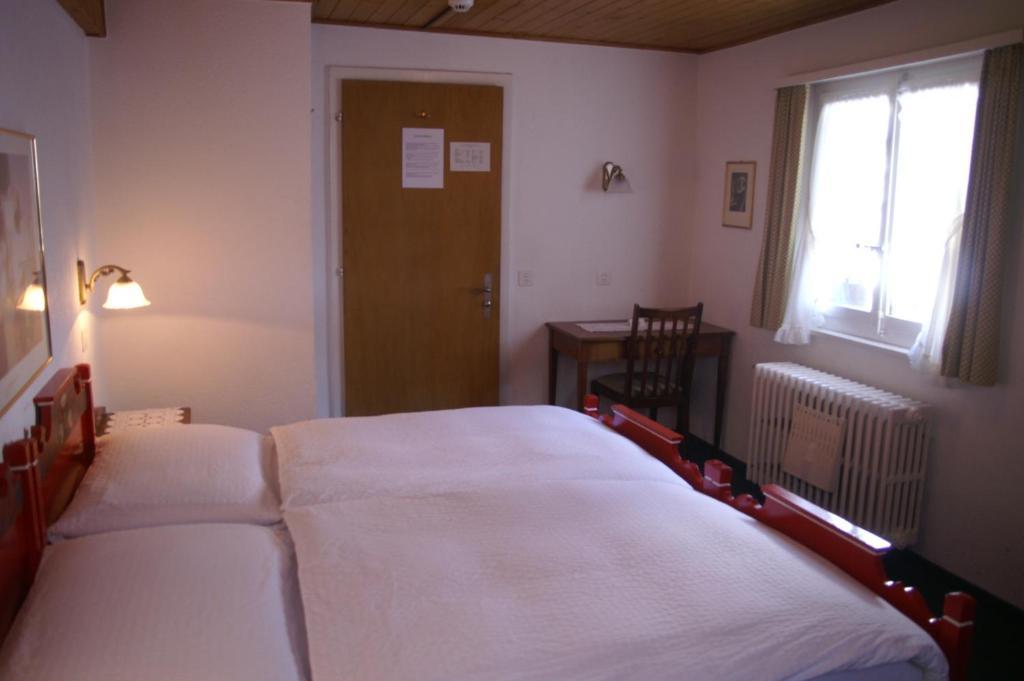 Haus Darioli Hotel Цермат Стая снимка